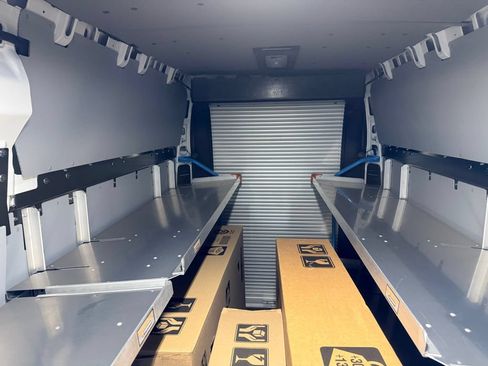 Used 2024 RAM ProMaster 3500 w/ Delivery Van Package FWD image 41