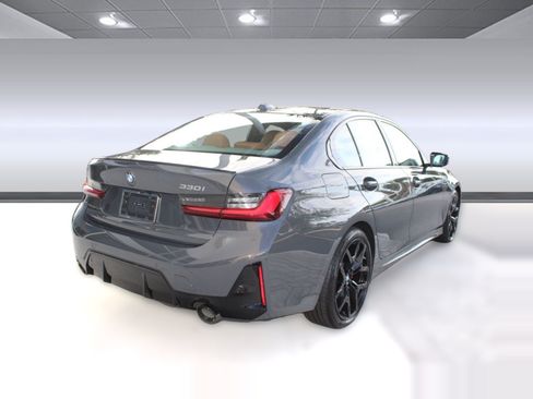 Used 2026 BMW 330i Sedan w/ M Sport Package RWD image 9