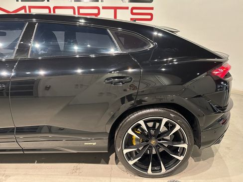 Used 2024 Lamborghini Urus S image 6