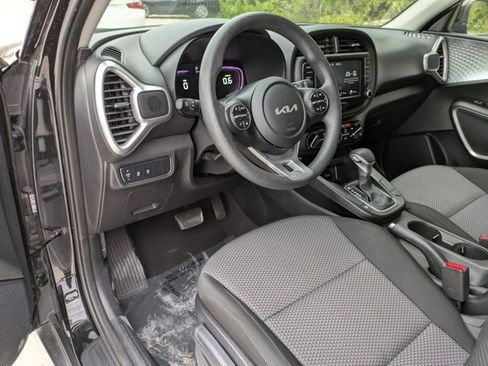 Used 2023 Kia Soul LX w/ Option Group 015 image 5