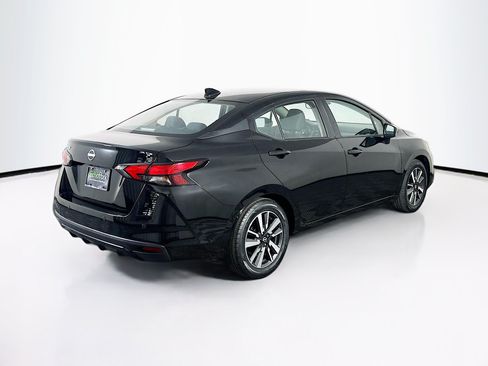 Used 2025 Nissan Versa SV FWD image 9