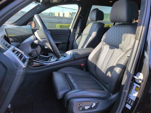 Used 2025 BMW ALPINA XB7 image 16