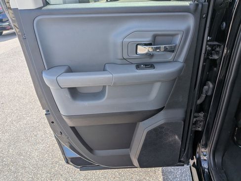 Used 2024 RAM 1500 Classic SLT AWD/4WD image 26