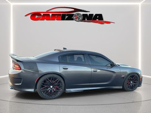 Used 2016 Dodge Charger R/T Scat Pack w/ Technology Group RWD image 5