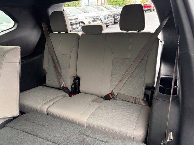 Used 2026 GMC Acadia Elevation FWD image 16