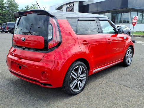 Used 2019 Kia Soul + FWD image 3