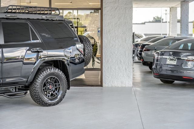 Used 2022 Toyota 4Runner TRD Off-Road Premium w/ Moonroof Package AWD/4WD image 58