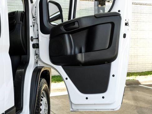 Used 2025 RAM ProMaster 2500 w/ Convenience Group FWD image 40