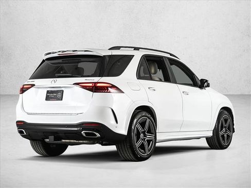 Certified 2025 Mercedes-Benz GLE 450 4MATIC image 5