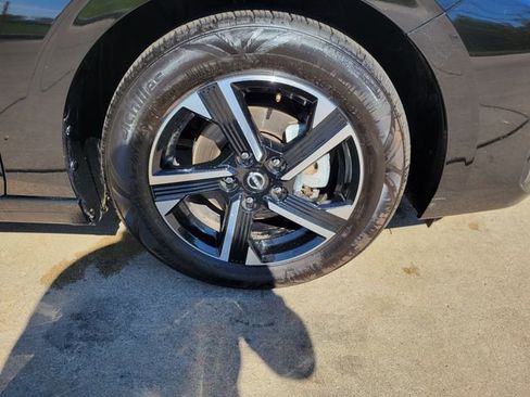 Used 2024 Nissan Sentra SV image 22