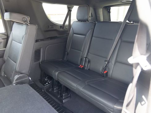 Used 2021 GMC Yukon XL SLT AWD/4WD image 15