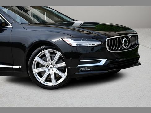 Used 2017 Volvo S90 T6 Inscription w/ Vision Package AWD/4WD image 10