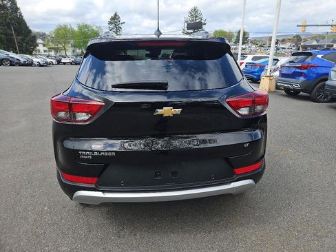 Used 2023 Chevrolet TrailBlazer LT w/ Convenience Package AWD/4WD image 4