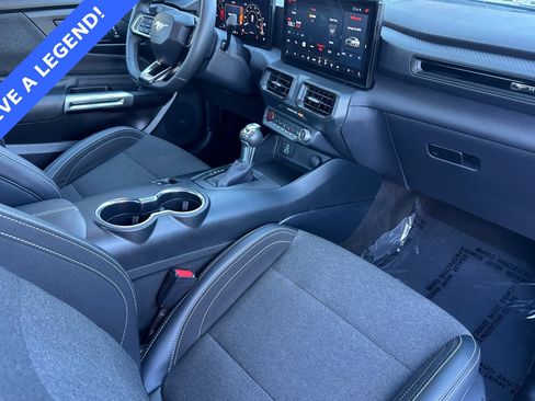 Used 2024 Ford Mustang Coupe image 15