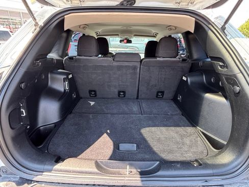Used 2014 Jeep Cherokee Sport FWD image 10