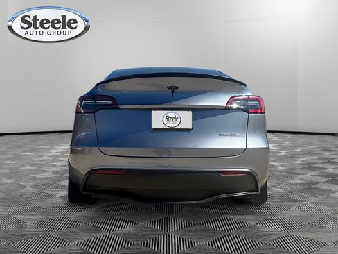 Used 2025 Tesla Model Y Performance image 4