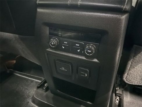 Certified 2022 Chevrolet Traverse Premier image 19