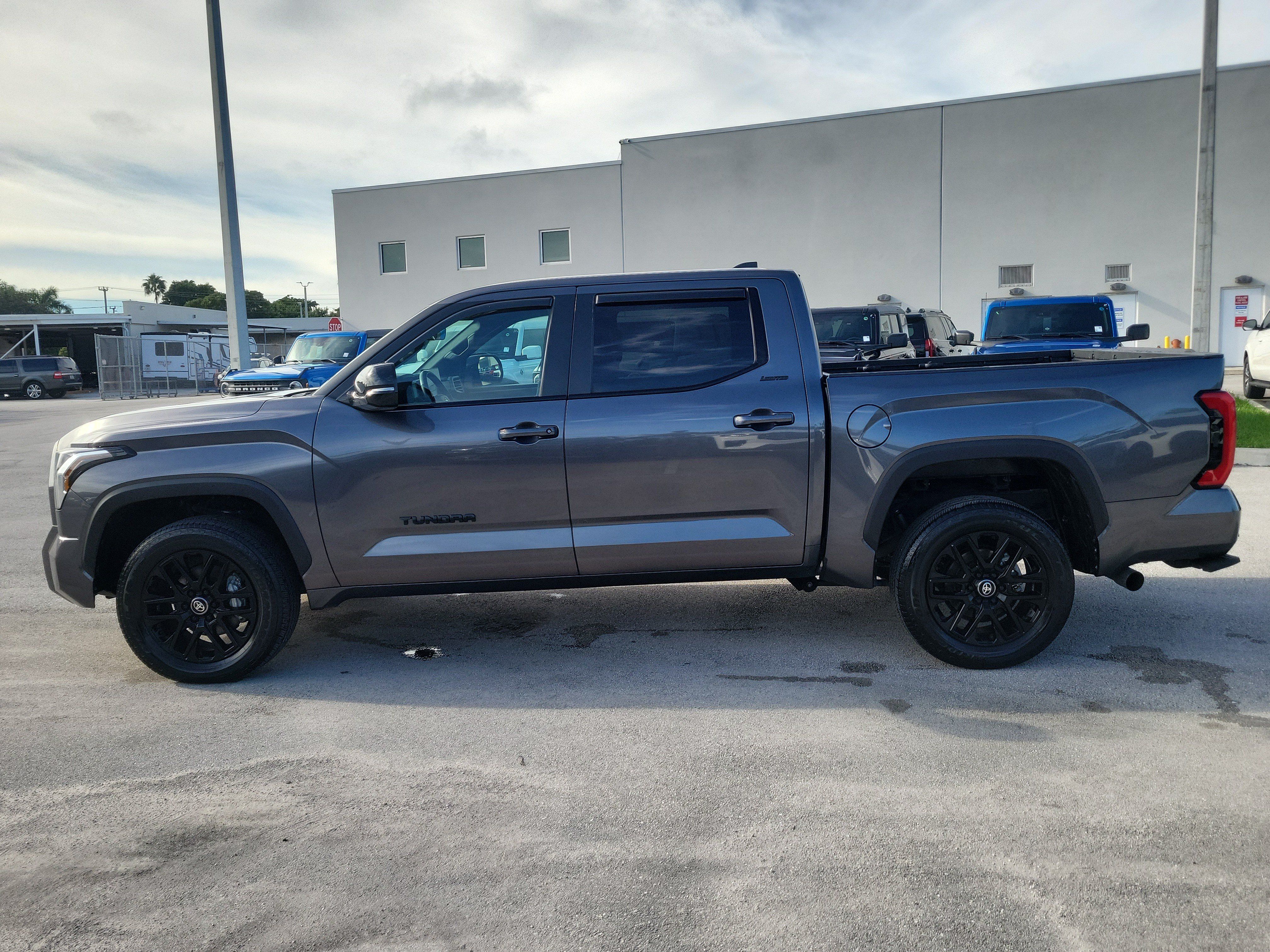 Used 2025 Toyota Tundra Limited w/ Nightshade Package AWD/4WD image 8