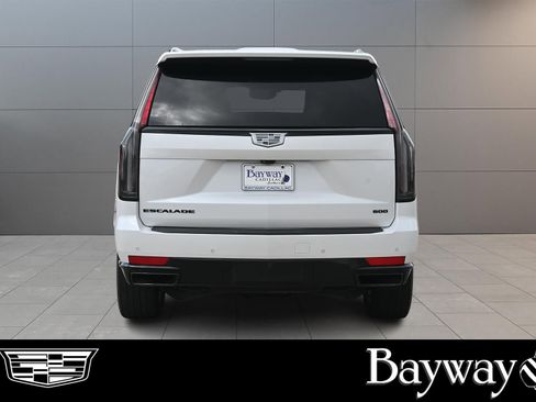 Certified 2024 Cadillac Escalade ESV Sport w/ LPO, ONYX Package AWD/4WD image 6