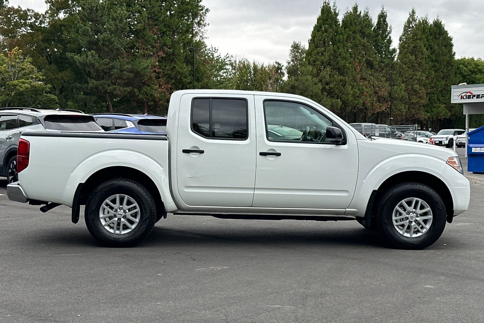 Used 2020 Nissan Frontier SV AWD/4WD image 3