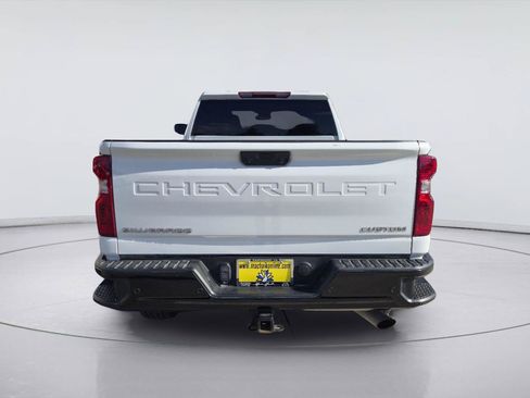 Used 2024 Chevrolet Silverado 2500 Custom w/ Custom Value Package RWD image 3