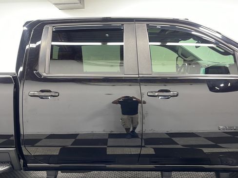 Used 2024 Chevrolet Silverado 2500 LT w/ Midnight Edition AWD/4WD image 21
