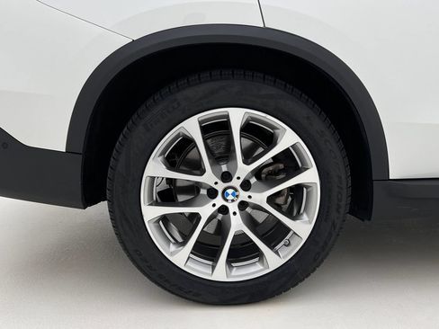 Used 2024 BMW X5 xDrive40i w/ Premium Package AWD/4WD image 29