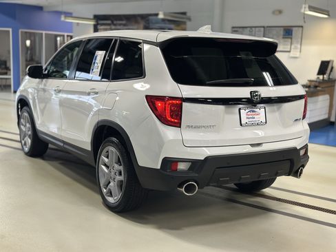 Used 2024 Honda Passport EX-L image 9