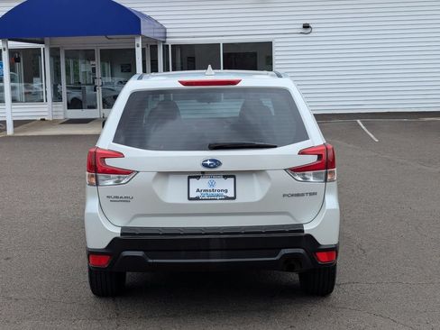 Used 2022 Subaru Forester AWD/4WD image 4
