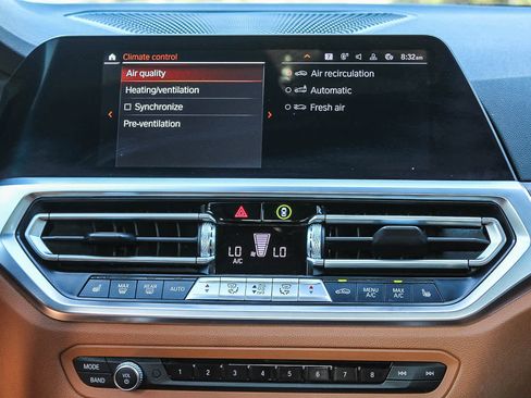 Used 2021 BMW 330i Sedan w/ Premium Package RWD image 14