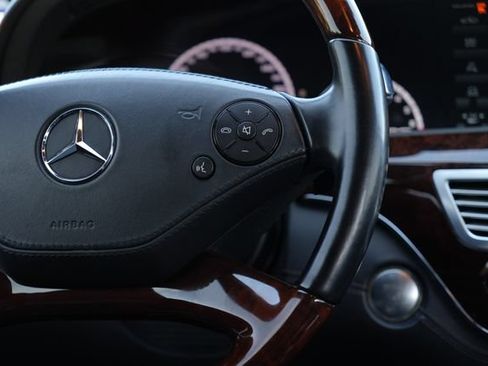 Used 2013 Mercedes-Benz S 63 AMG image 20