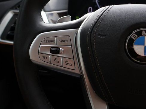 Used 2024 BMW X7 xDrive40i w/ Climate Comfort Package AWD/4WD image 39