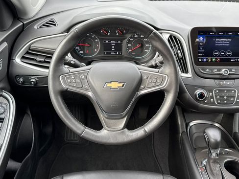 Certified 2022 Chevrolet Malibu LT w/ Leather Package image 15
