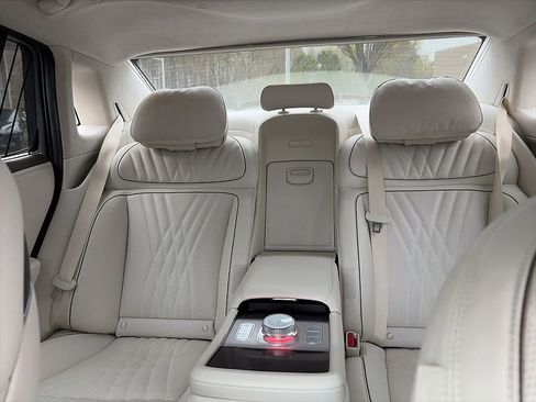 Used 2023 Genesis G90 3.5T image 6