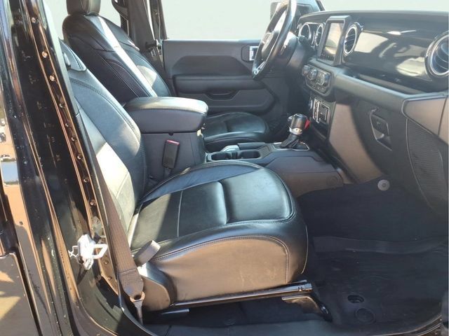 Used 2022 Jeep Wrangler Unlimited Sahara AWD/4WD image 21