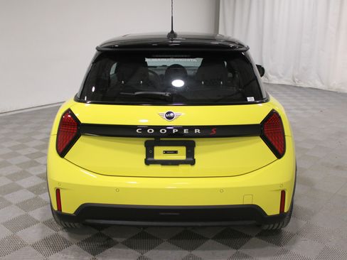 Used 2025 MINI Cooper S image 27