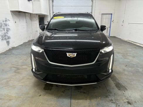 Used 2022 Cadillac XT6 Sport image 8
