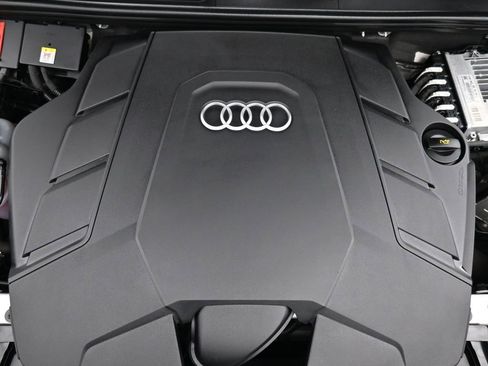 Used 2023 Audi Q7 3.0T Premium Plus w/ Premium Plus Package AWD/4WD image 27