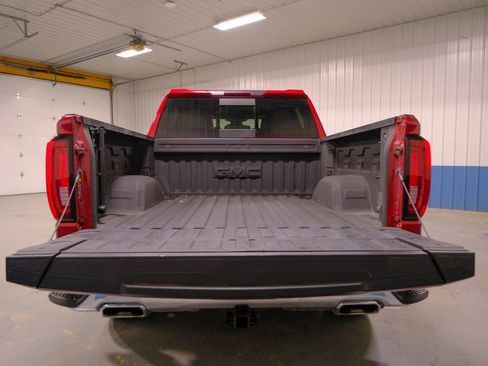 Used 2023 GMC Sierra 1500 SLT w/ SLT Premium Plus Package image 23