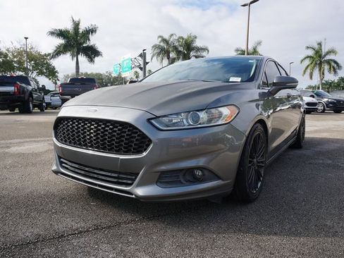 Used 2014 Ford Fusion SE w/ Equipment Group 202A image 9