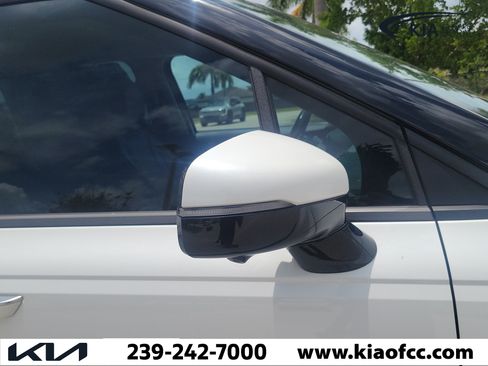 Used 2022 Kia Carnival SX Prestige FWD image 8