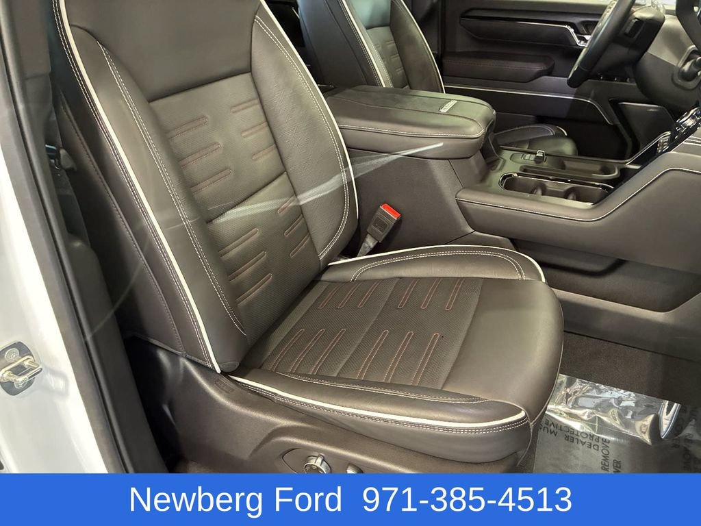 Used 2024 GMC Sierra 2500 AT4X AWD/4WD image 39