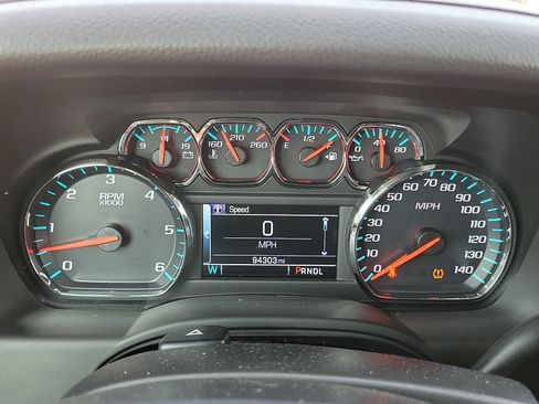 Used 2019 Chevrolet Tahoe LS w/ Enhanced Driver Alert Package RWD image 18