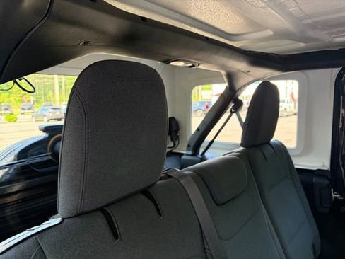 Used 2025 Jeep Wrangler Unlimited Sport AWD/4WD image 22
