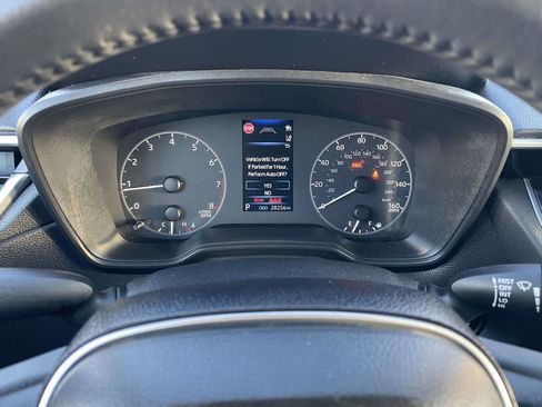 Used 2024 Toyota Corolla Cross LE FWD image 36