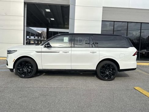 New 2026 Lincoln Navigator L Black Label AWD/4WD image 6