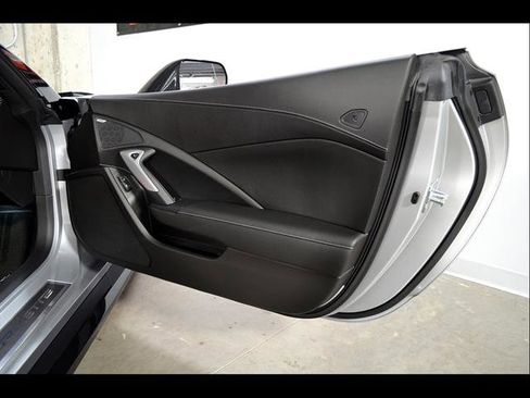 Used 2019 Chevrolet Corvette Grand Sport w/ Grand Sport Heritage Package RWD image 18
