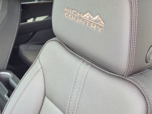 New 2026 Chevrolet Tahoe High Country AWD/4WD image 15
