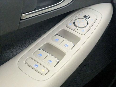 Used 2023 Hyundai Sonata SEL w/ Convenience Package FWD image 13