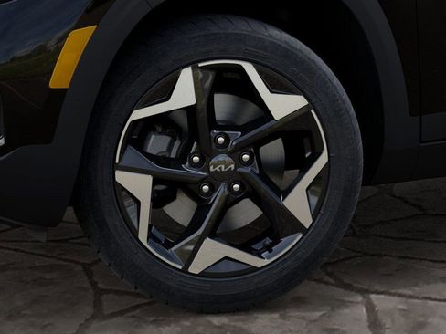 New 2025 Kia Seltos S image 9